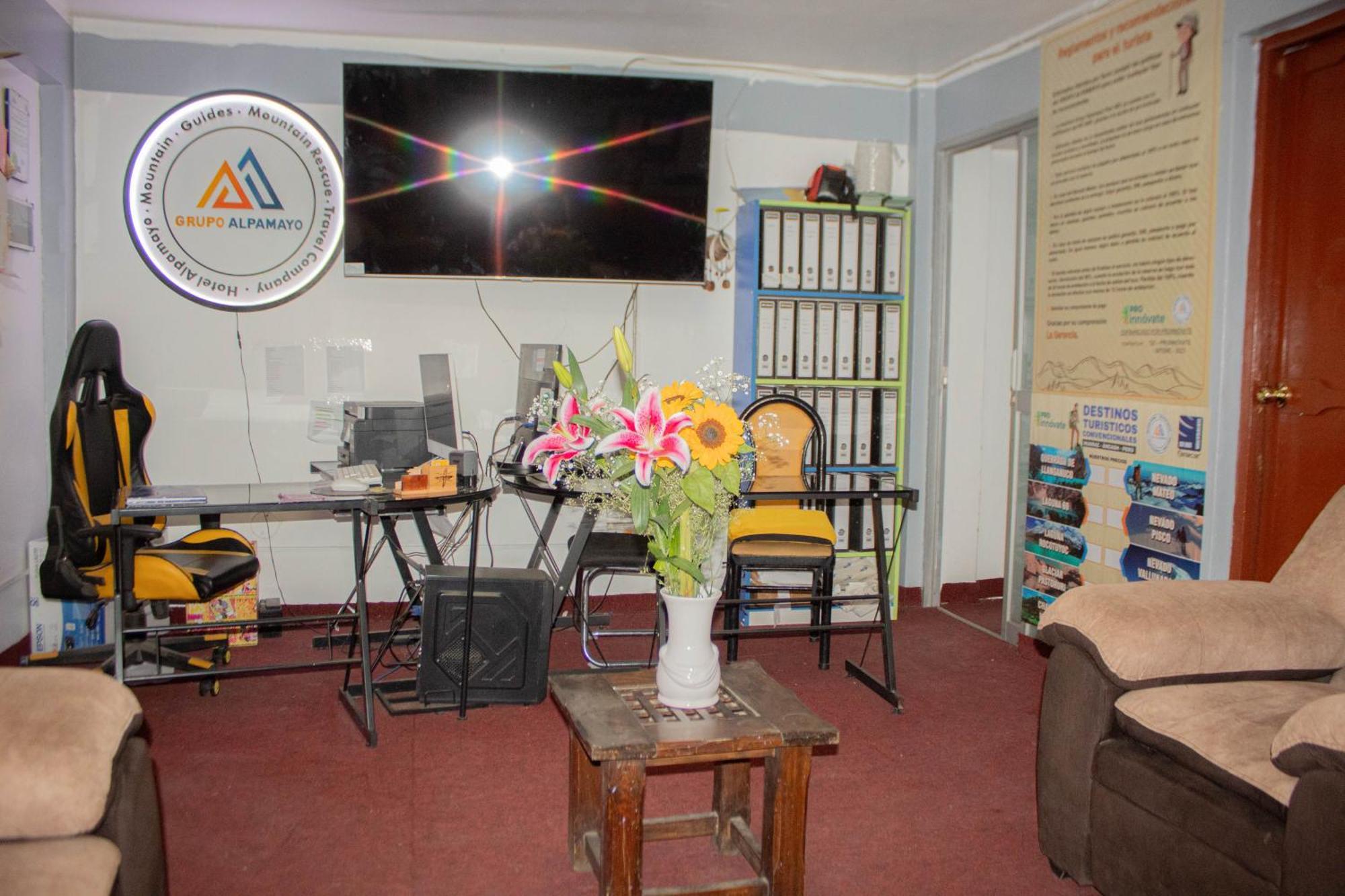 Hotel Valery 2 Estrellas Huaraz  Zewnętrze zdjęcie